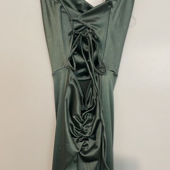 Windsor - Jennifer Stretch Satin Ruched Formal Dress - Picture 8 of 8